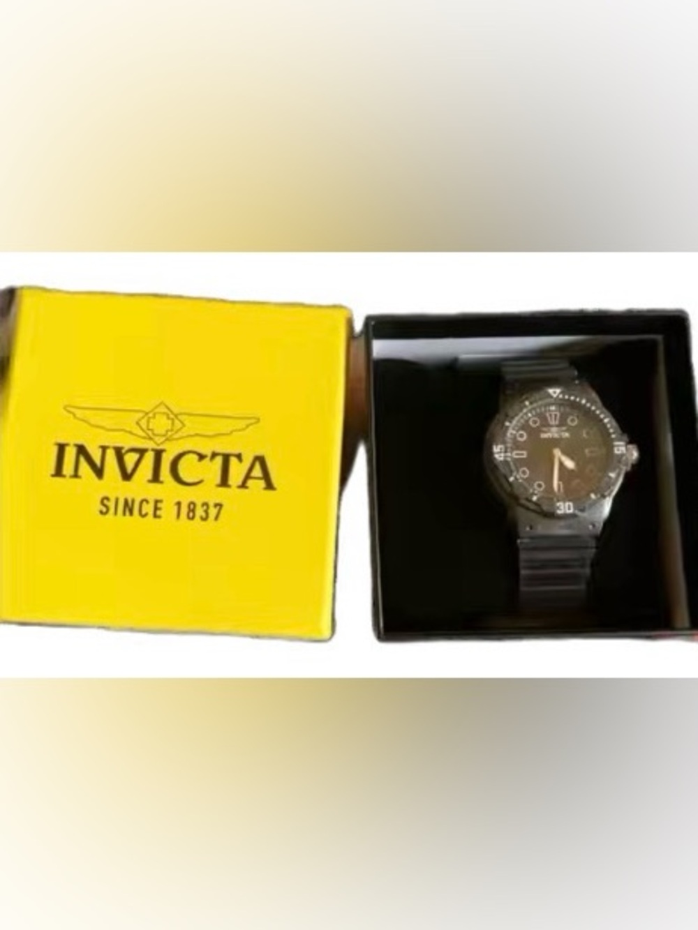NIB Invicta Women's 49208 Celestial Quartz 3 Hand Black Dial Watch - Picture 2 of 2